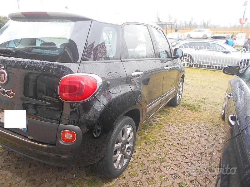 Usata Fiat 500L Lounge 119 CV (87 kW) 2016 Nero Monovolume