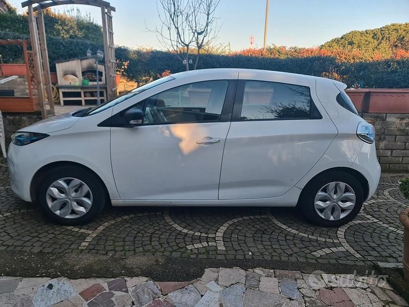 Usata Renault Zoe 42 kW (58 CV) 2018 Bianco Utilitaria