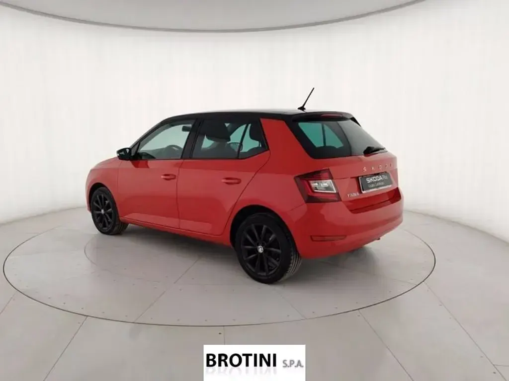 Usata Skoda Fabia 60 CV (44 kW) 2020 Rosso pastello Utilitaria