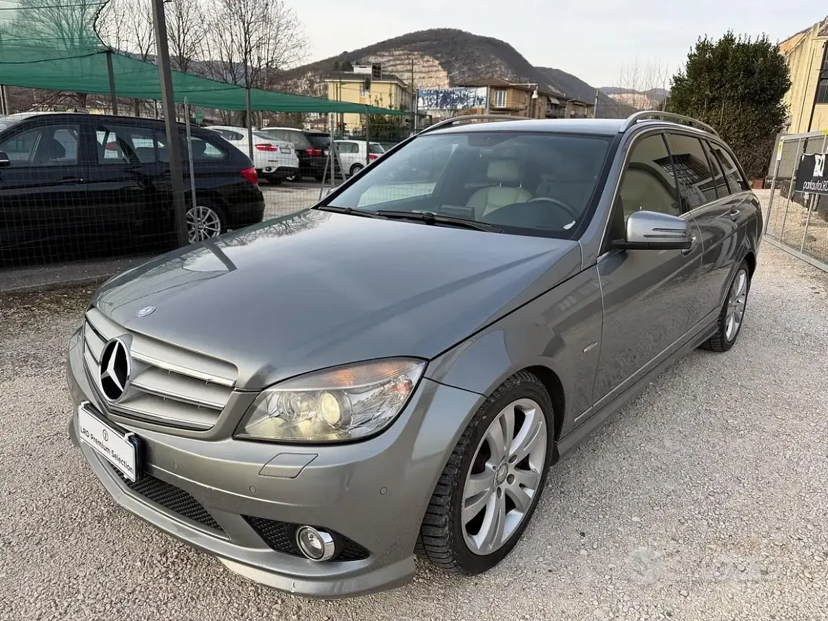 Usata Mercedes C350 Avantgarde 224 CV (164 kW) 2008 Grigio Station wagon