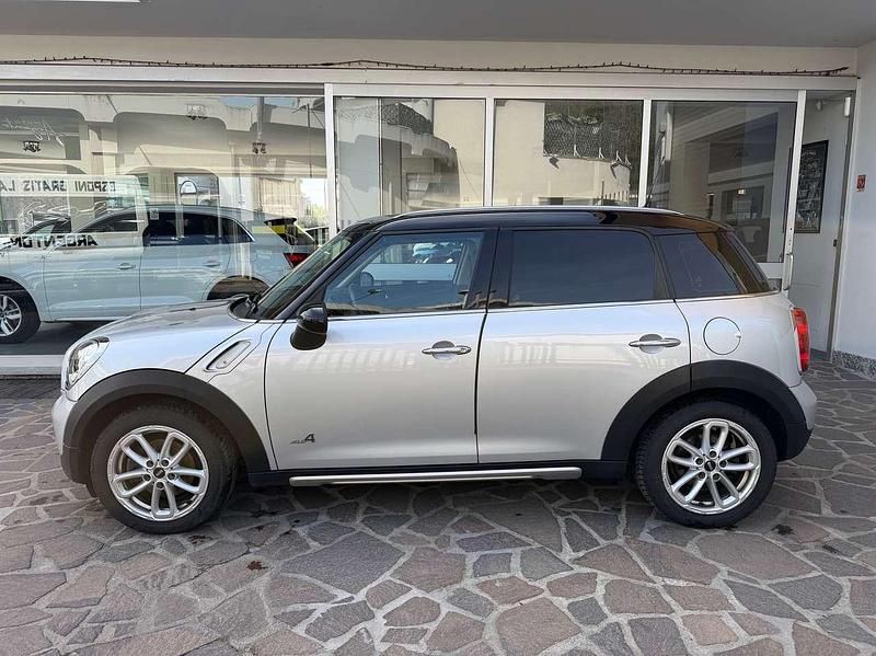 Usata Mini Cooper D Countryman Business 111 CV (81 kW) 2015 Argento SUV