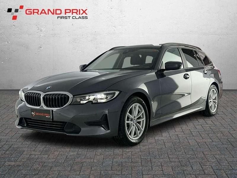Grigio Usata 2022 BMW 316 Advantage Station wagon | 25.800 € (Buon prezzo) - Immagine 1/4