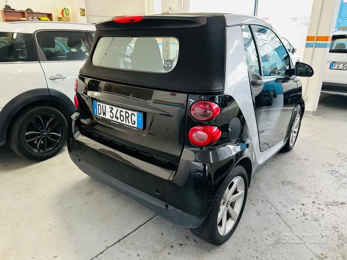Usata Smart ForTwo Cabrio Pulse 71 CV (52 kW) 2009 Nero Cabrio