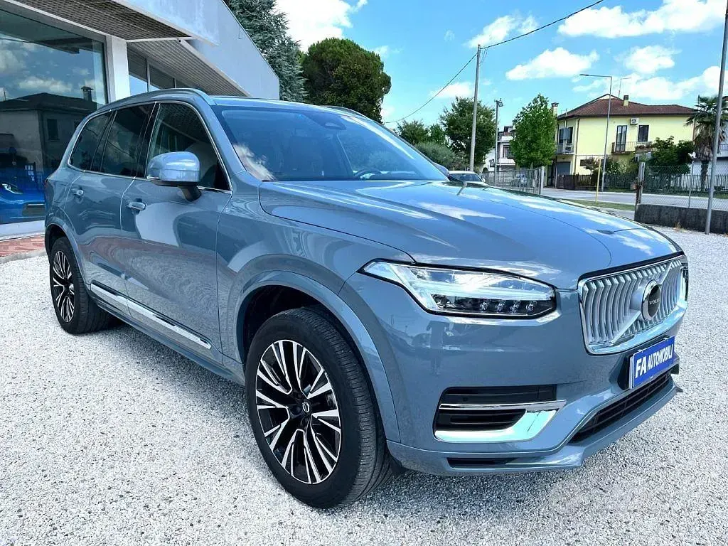 Usata Volvo XC90 Core 310 CV (228 kW) 2023 Grigio SUV