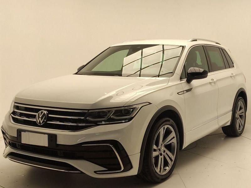 Usata VW Tiguan R-line 150 CV (110 kW) 2021 Bianco SUV