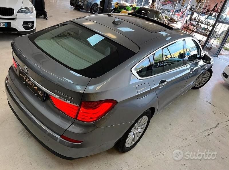 Usata BMW 530 Gran Turismo Efficient Dynamics 245 CV (180 kW) 2009 Grigio Utilitaria