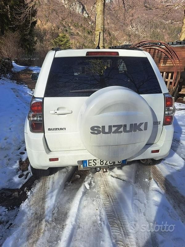 Usata Suzuki Vitara 2014 Bianco SUV