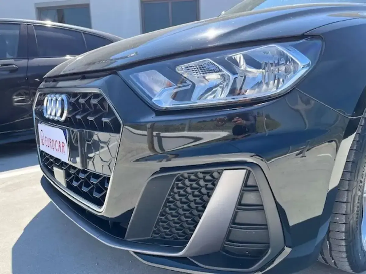 Usata Audi A1 110 CV (80 kW) 2021 Nero SUV