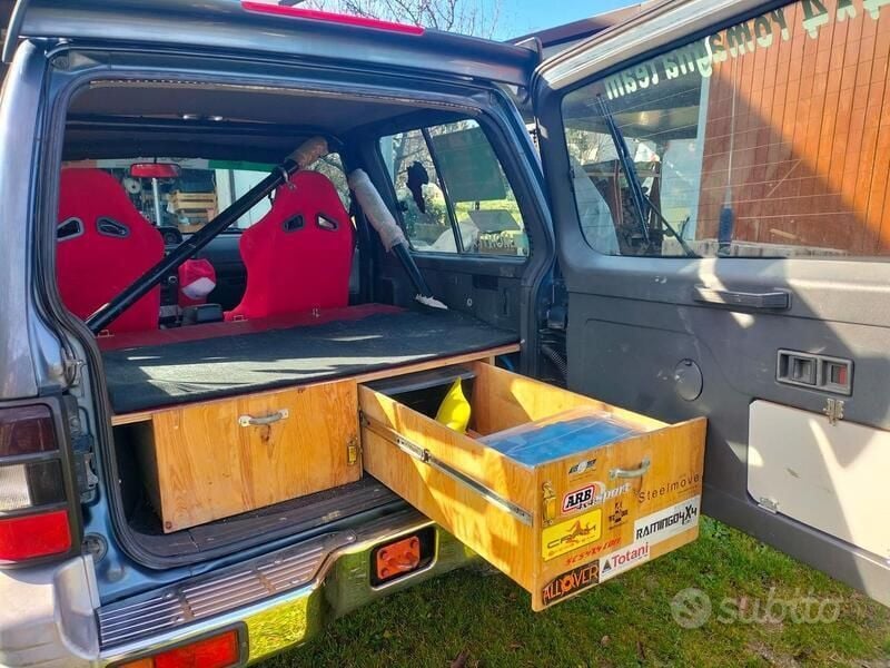 Usata Mitsubishi Pajero 100 CV (73 kW) 1997 Blu SUV