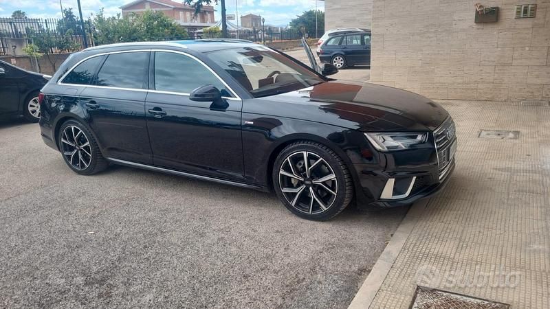 Nero Usata 2019 Audi A4 S-Line Tre volumi | 24.000 € (Buon prezzo) - Immagine 1/4