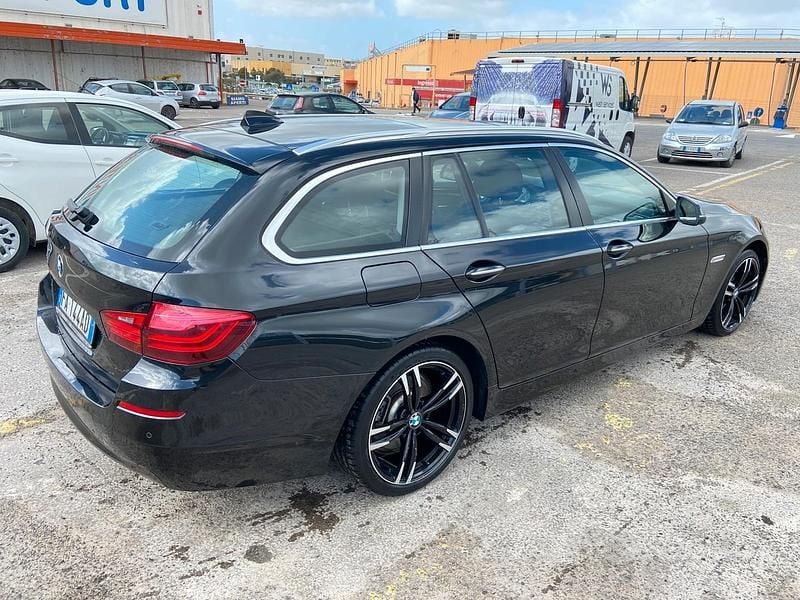 Usata BMW 520 184 CV (135 kW) 2014 Nero Station wagon