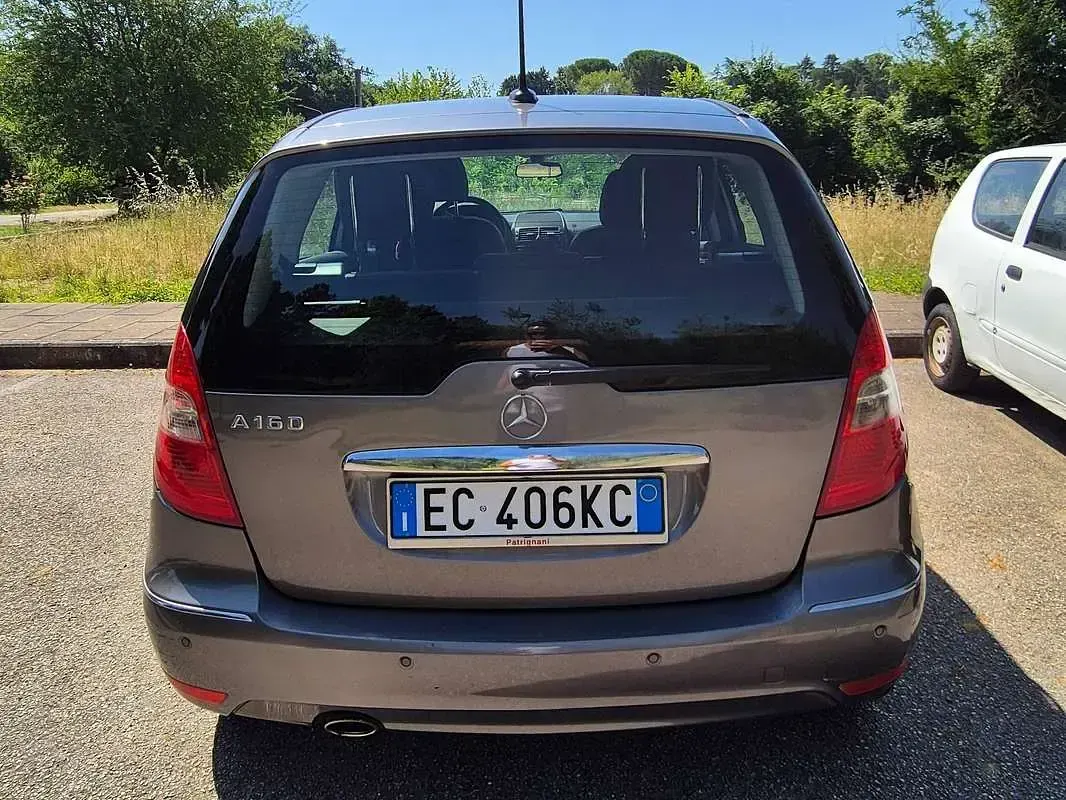 Usata Mercedes A160 Elegance 95 CV (69 kW) 2010 Argento Monovolume