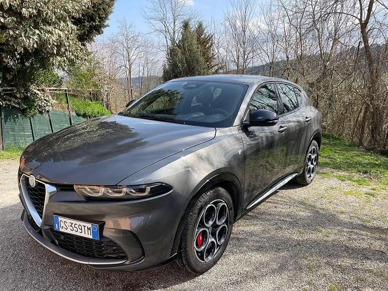 Usata Alfa Romeo Tonale Ti 131 CV (96 kW) 2024 Marrone SUV