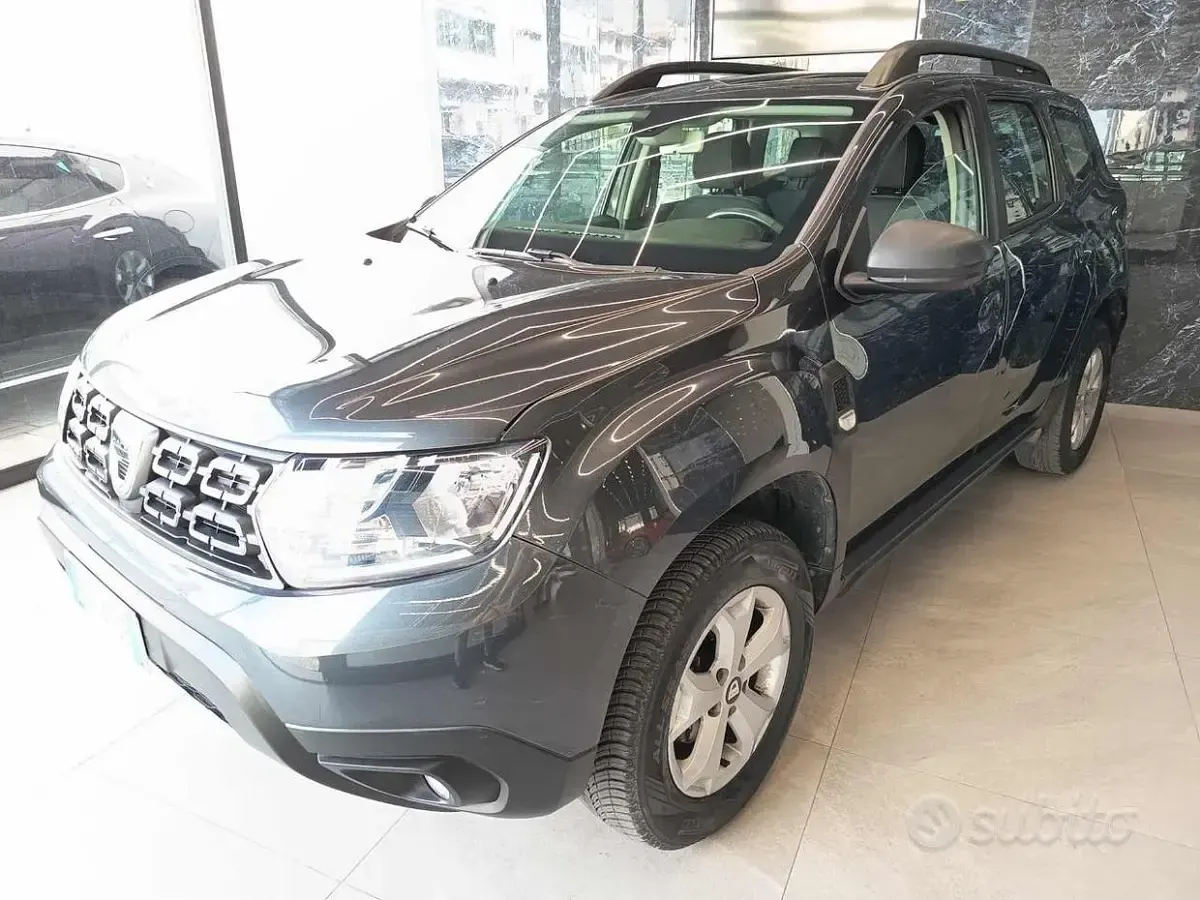 Usata Dacia Duster Prestige 116 CV (85 kW) 2019 Grigio SUV