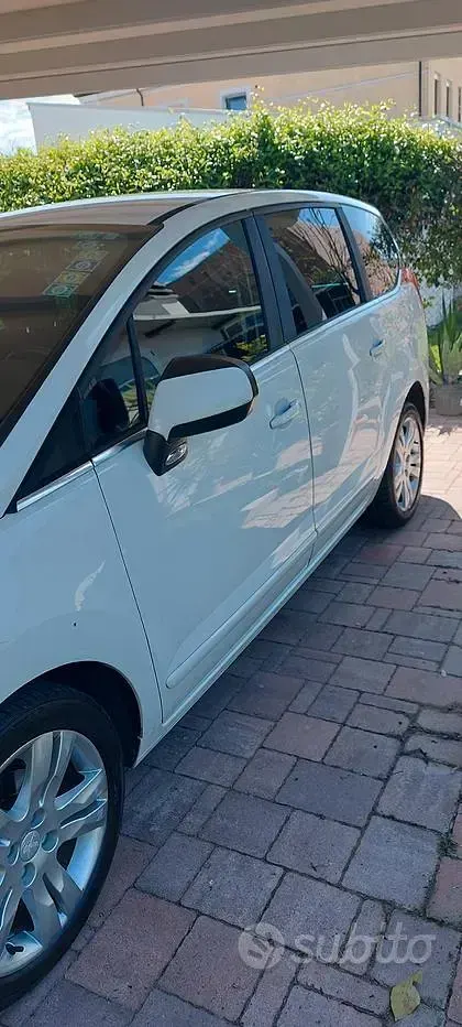 Usata Peugeot 5008 115 CV (84 kW) 2015 Bianco Monovolume