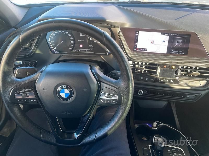 Usata BMW 118 Advantage 150 CV (110 kW) 2020 Nero Utilitaria