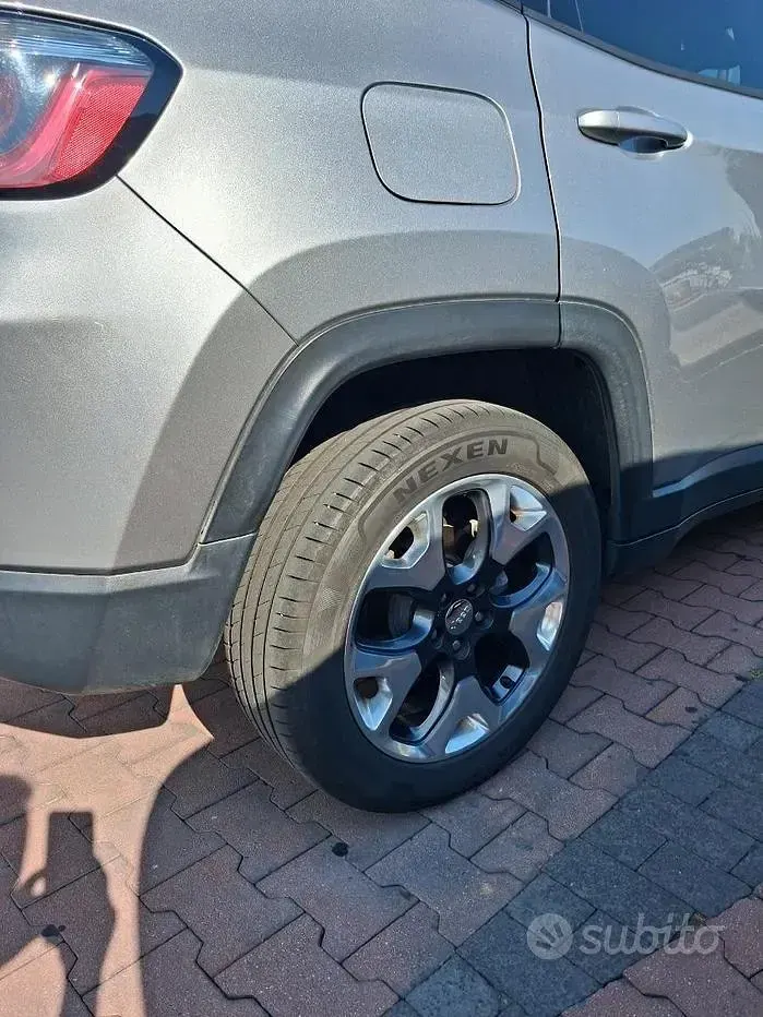 Usata Jeep Compass 140 CV (102 kW) 2018 Grigio SUV