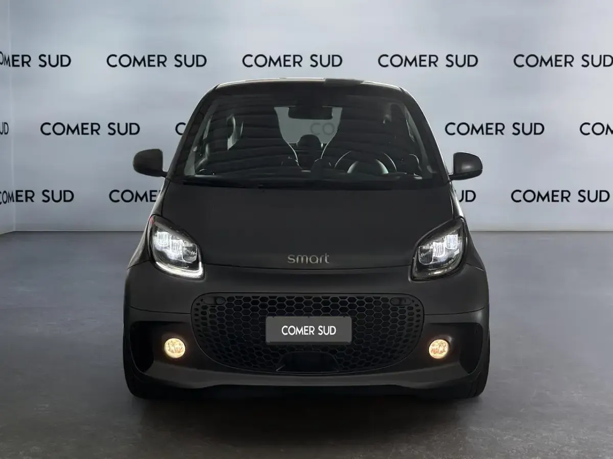 Usata Smart ForTwo Coupé Prime 60 kW (82 CV) 2023 Grigio Utilitaria