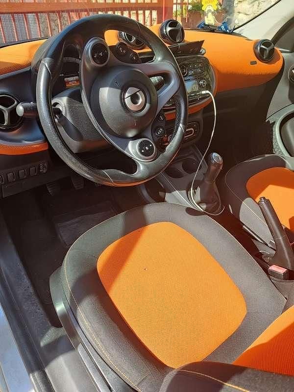 Usata Smart ForFour Passion 71 CV (52 kW) 2015 Bianco Utilitaria