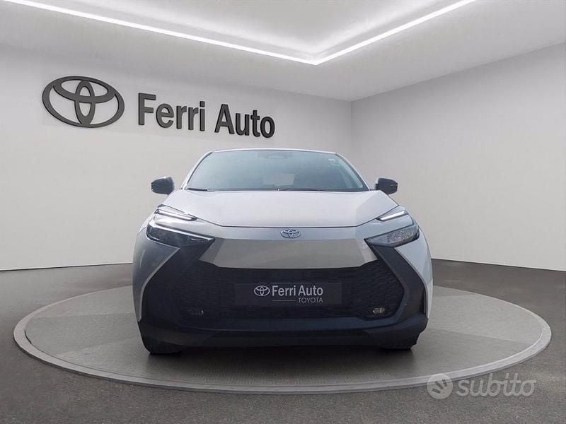 Usata Toyota C-HR Eco 223 CV (164 kW) 2025 Super white SUV