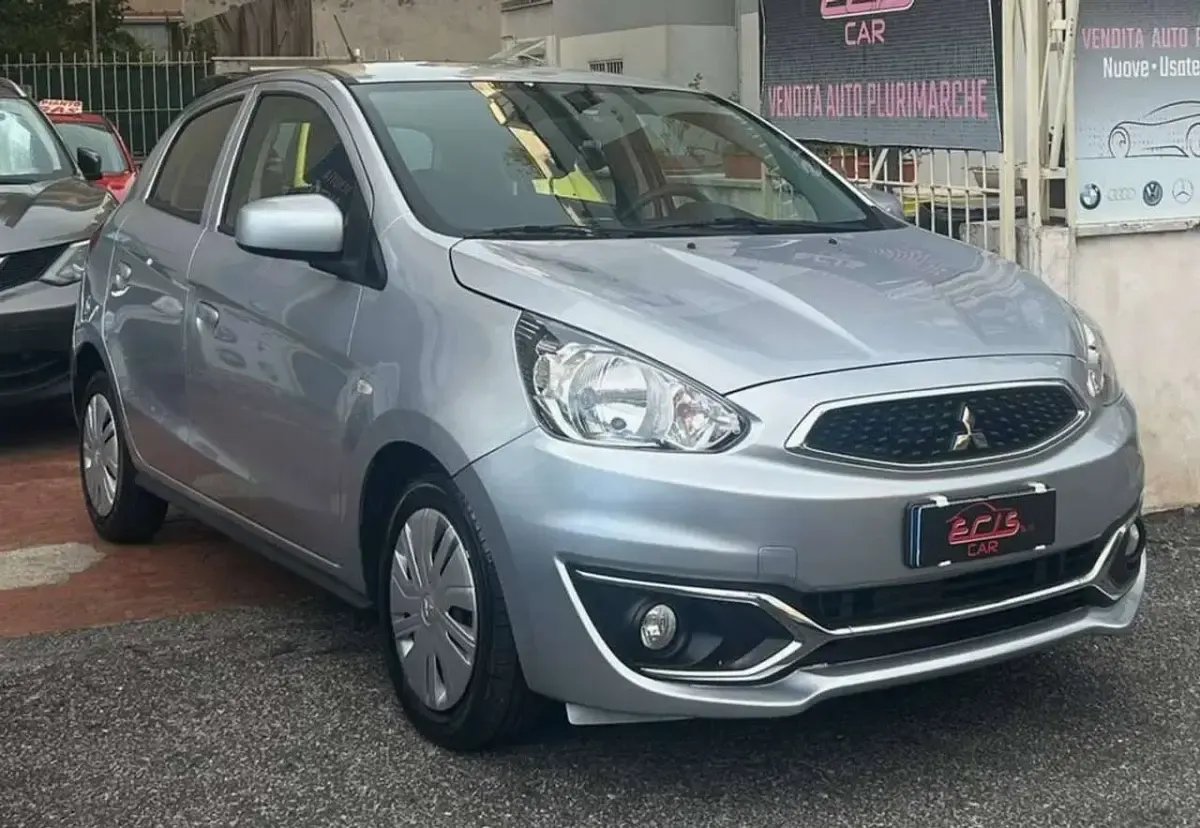 Usata Mitsubishi Space Star 71 CV (52 kW) 2021 Argento Utilitaria
