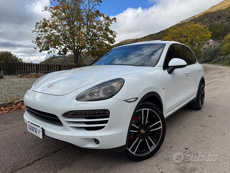 Usata Porsche Cayenne 250 CV (183 kW) 2012 Bianco SUV