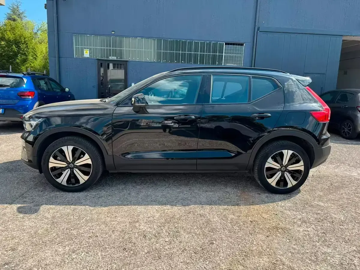Usata Volvo XC40 Core 80 kW (109 CV) 2023 Nero SUV