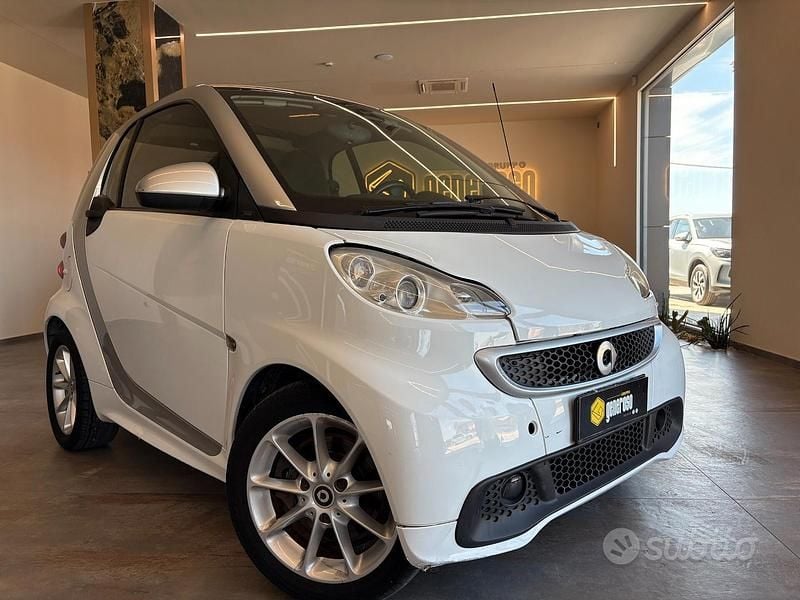 Bianco Usata 2013 Smart ForTwo Coupé Pulse Coupé | 5990 € (Buon prezzo) - Immagine 1/4
