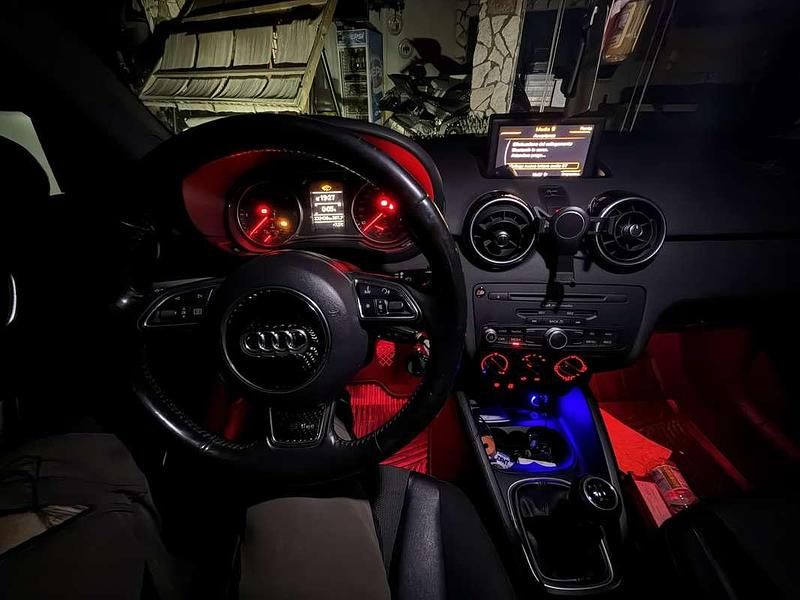 Usata Audi A1 Sportback Ambiente 90 CV (66 kW) 2012 Utilitaria