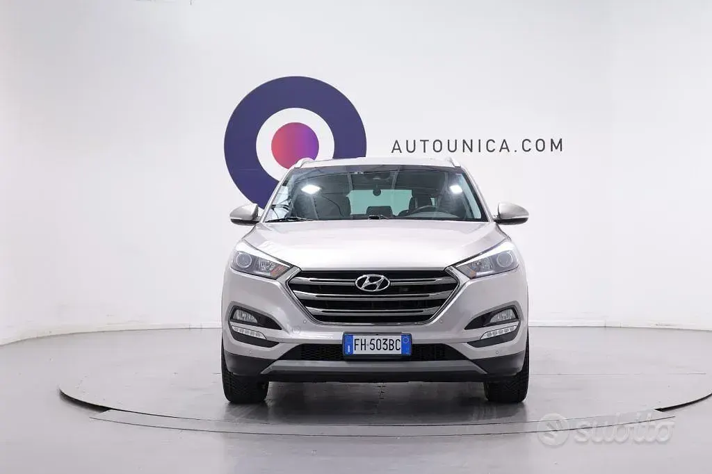 Usata Hyundai Tucson Xpossible 141 CV (103 kW) 2017 Beige SUV