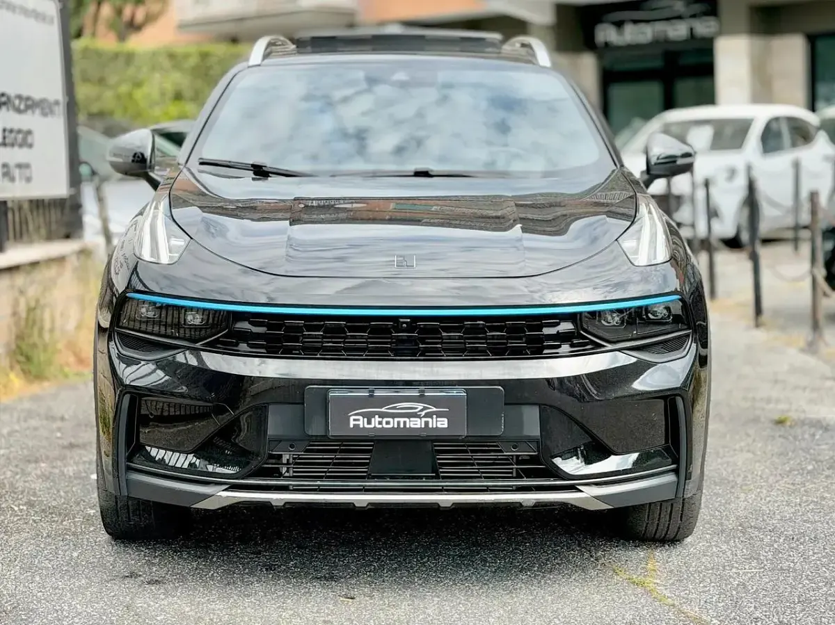 Usata Lynk & Co 01 179 CV (131 kW) 2023 Nero SUV