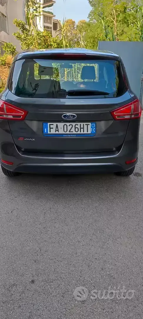 Usata Ford B-MAX Titanium 90 CV (66 kW) 2015 Monovolume
