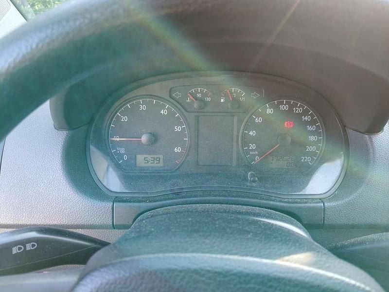 Usata VW Polo Comfortline 64 CV (47 kW) 2003 Berlina