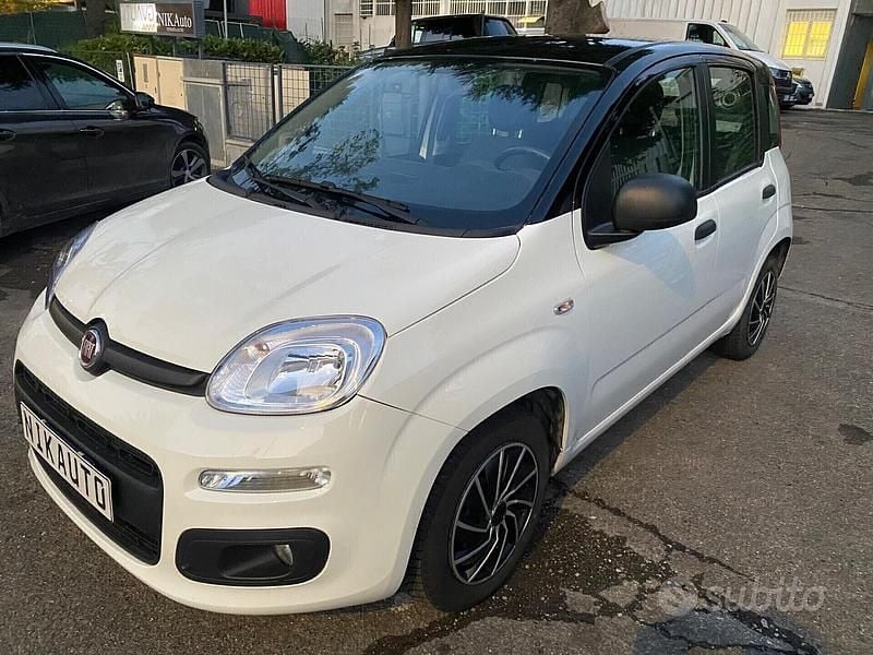 Usata Fiat Panda Easy 69 CV (50 kW) 2020 Bianco Berlina