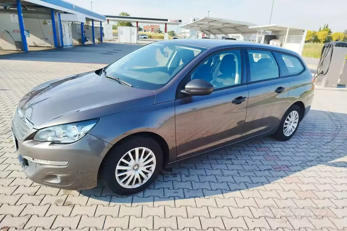 Usata Peugeot 308 SW 99 CV (72 kW) 2015 Marrone Station wagon