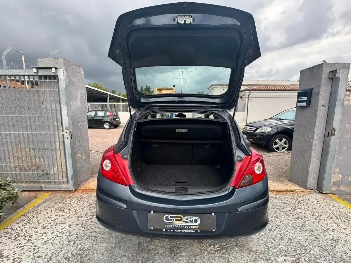 Usata Opel Corsa 80 CV (58 kW) 2008 Grigio Utilitaria