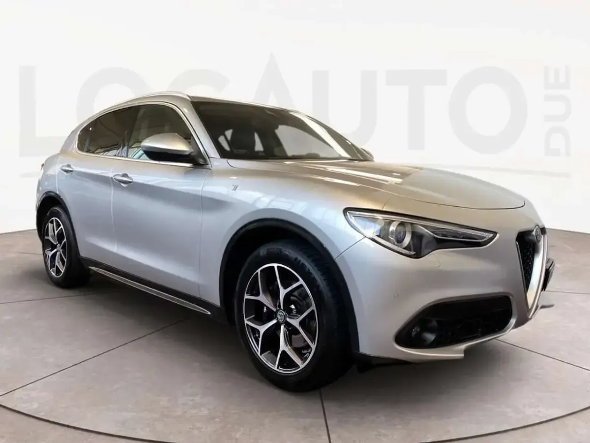 Usata Alfa Romeo Stelvio Ti 209 CV (153 kW) 2021 Grigio SUV
