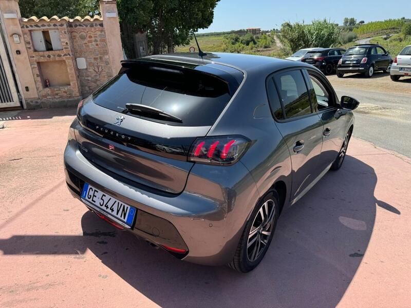Usata Peugeot 208 GT 101 CV (74 kW) 2021 Grigio Utilitaria