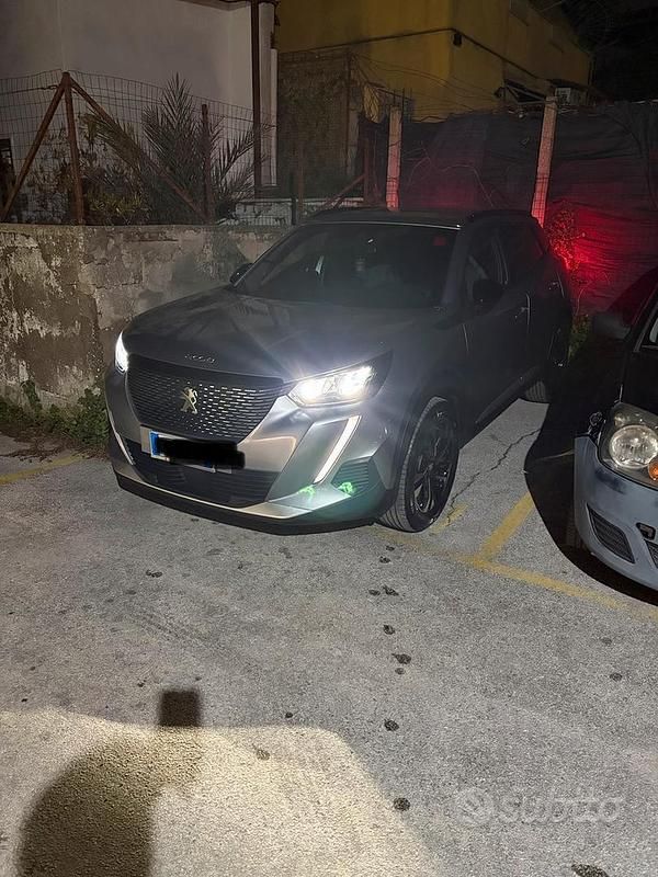 Usata 2023 Peugeot 2008 SUV | 19.500 € (Super prezzo) - Immagine 1/4