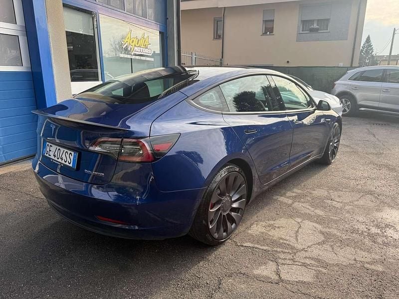Usata Tesla Model 3 Performance 155 kW (211 CV) 2021 Blu/azzurro Berlina