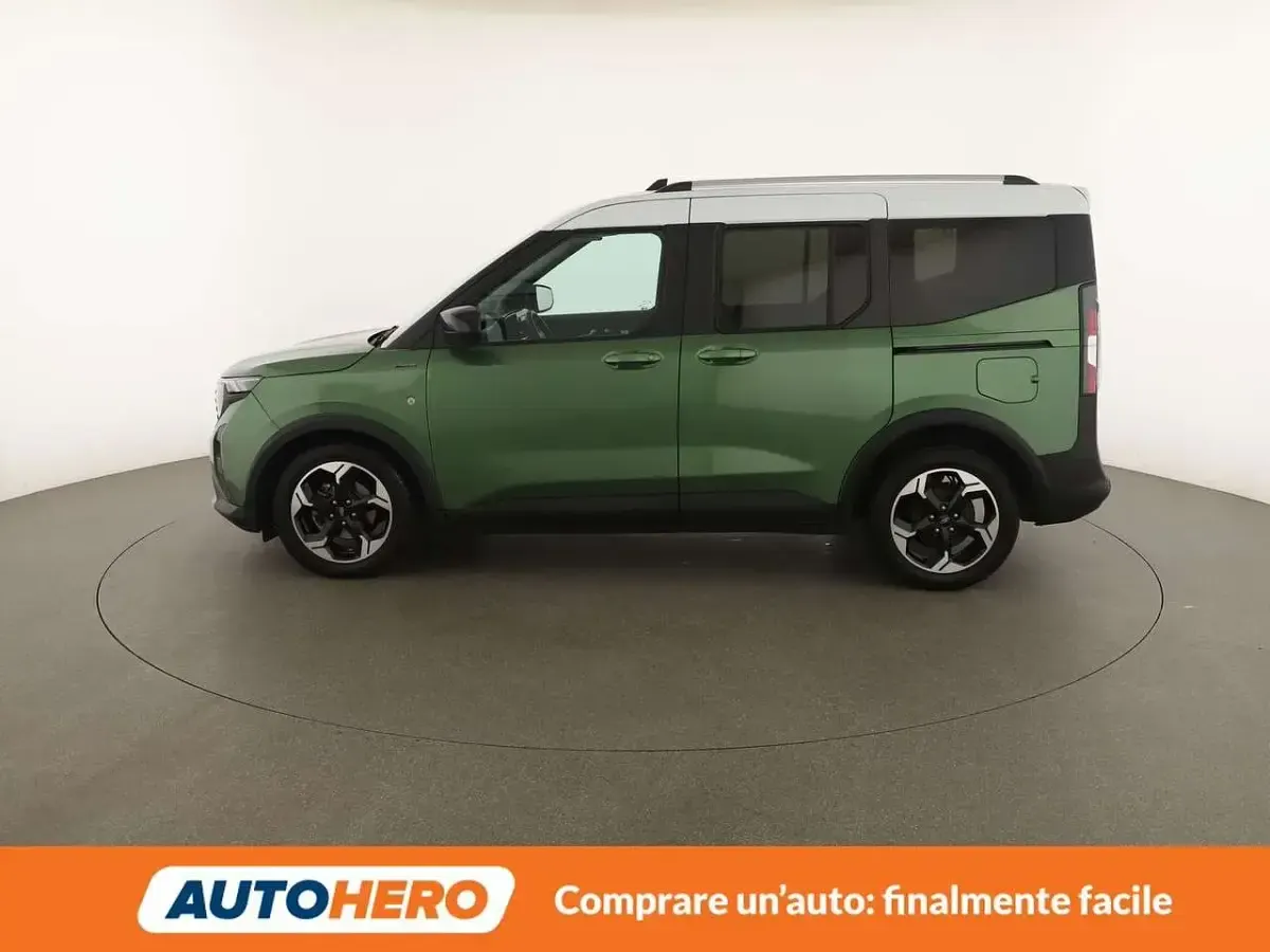 Usata Ford Tourneo Courier Active 125 CV (91 kW) 2024 Verde Monovolume