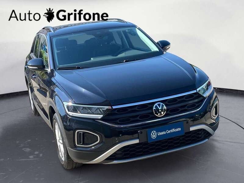 Usata VW T-Roc Life 116 CV (85 kW) 2024 Nero SUV