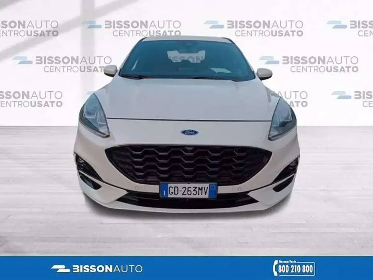 Usata Ford Kuga ST-Line 152 CV (111 kW) 2021 Bianco SUV