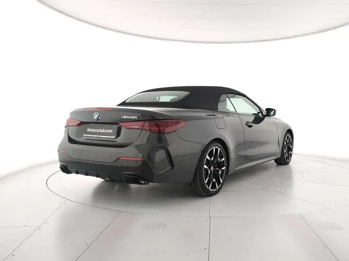 Nuova BMW M440 M Sport 374 CV (275 kW) 2025 Grigio Cabrio