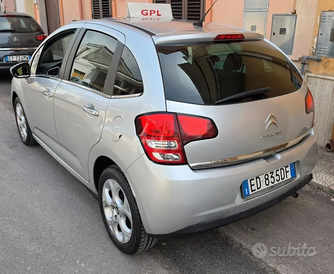 Usata Citroën C3 Exclusive 70 CV (51 kW) 2010 Grigio Utilitaria