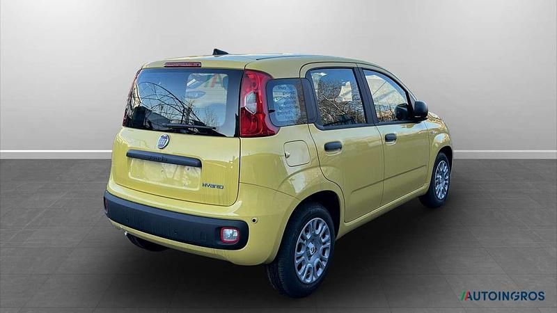 Nuova Fiat Panda Icon 65 CV (47 kW) 2026 Giallo biricchino Utilitaria