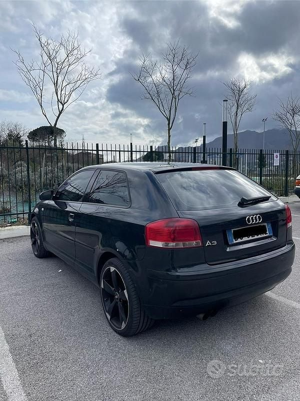 Usata Audi A3 140 CV (102 kW) 2006 Blu Utilitaria
