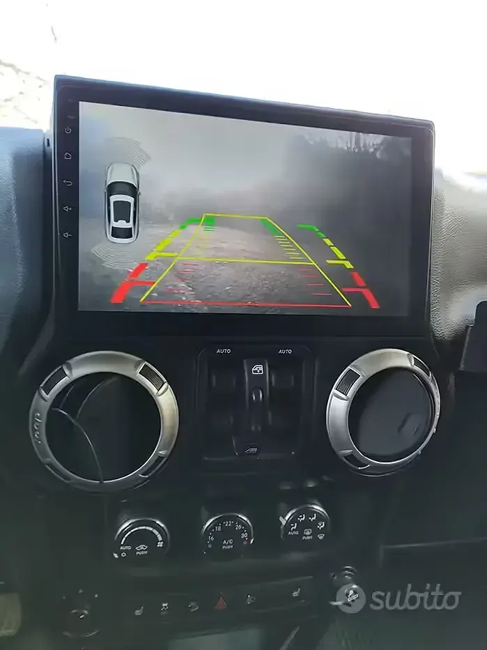 Usata Jeep Wrangler Sahara 177 CV (130 kW) 2011 SUV