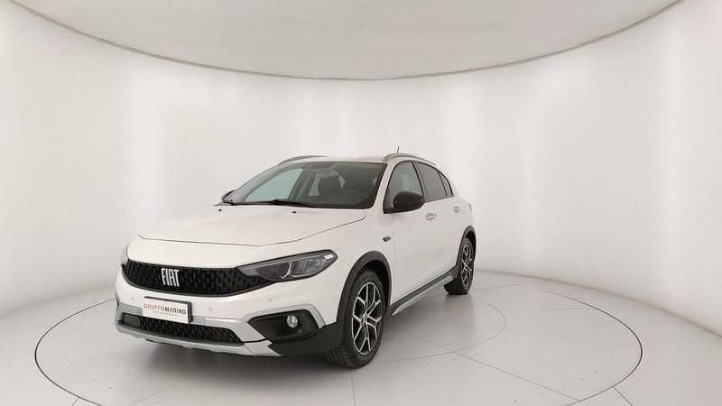 Usata Fiat Tipo Cross 99 CV (72 kW) 2022 Bianco Utilitaria