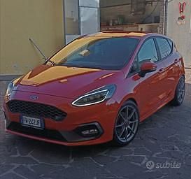 Usata Ford Fiesta ST 230 CV (169 kW) 2019 Rosso Berlina